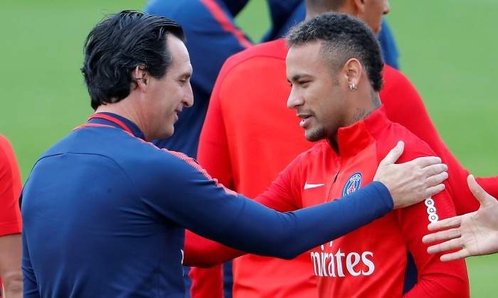 Emery-Neymar-2017-Reuters-Entreno-saludo.jpg