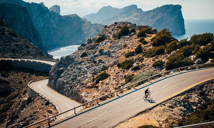 ruta-bicicleta-verano-dreamstime.jpg