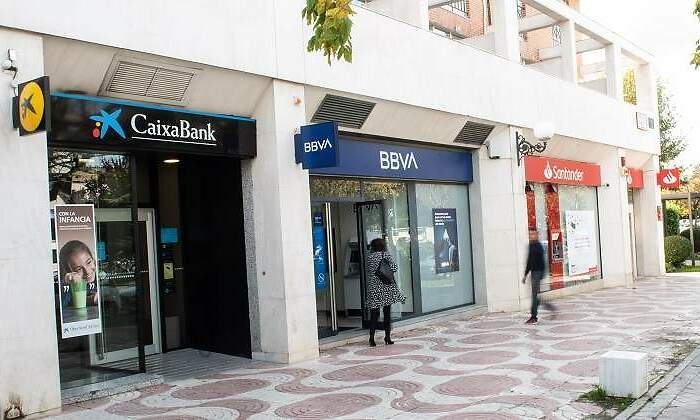 sucursales-oficinas-santander-caixabank-bbva.jpg