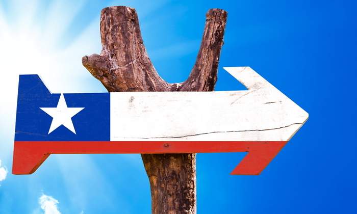 Una flecha con la bandera de Chile seala el progreso