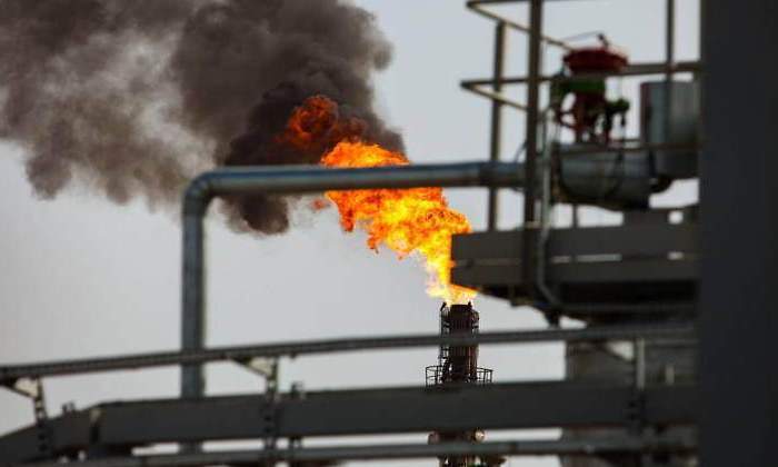 quema-gas-refineria.jpg