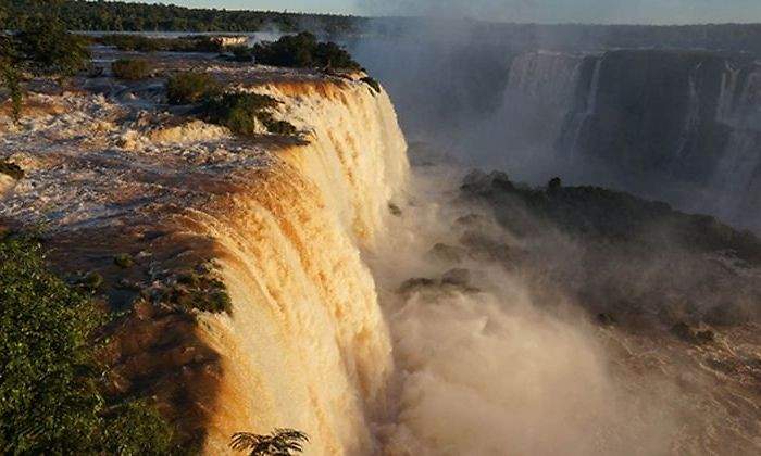Cataras-del-Iguazu-uno-de-los-destinos-mas-buscados.jpg