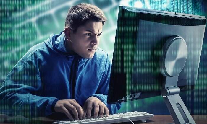 hacker-sin-capucha-ciberataque-verde-770-dreamstime.jpg