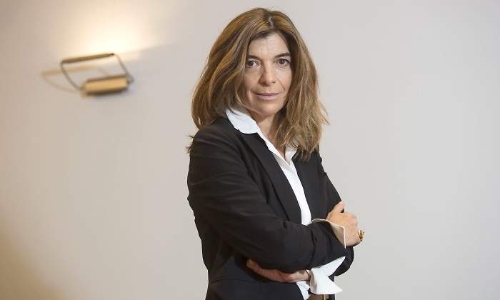 Xandra-apertura-fondo-blanco.jpg