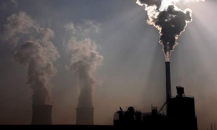 Contaminacion_Chimenea_Fabrica.jpg