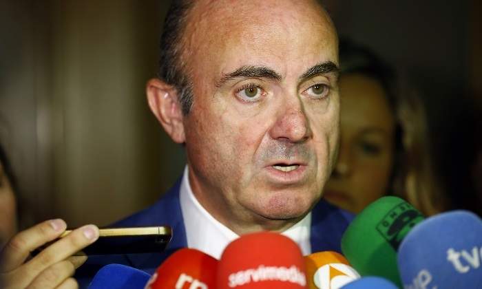 guindos-microfonos.jpg