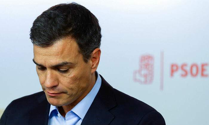 pedro-sanchez-mira-abajo-reuters.jpg