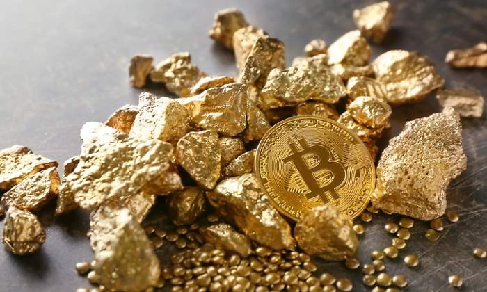 bitcoin-tallado-oro-dreamstime.jpg