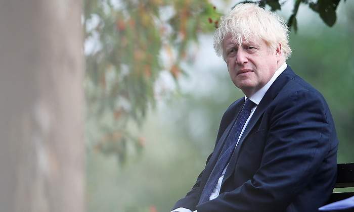 boris-johnson-reino-unido-sentado-preocupado-15agosto2020-reuters-770x420.jpg