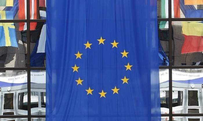 ue-bandera.jpg