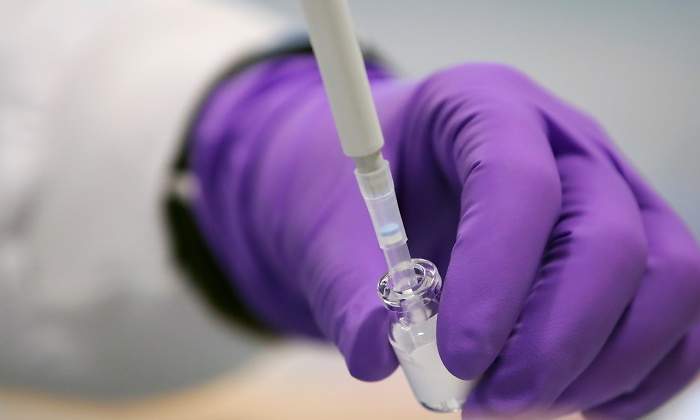 laboratorio-covid-reuters.jpg