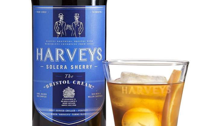 770x420-harveys-vino-reina-de-inglaterra.jpg
