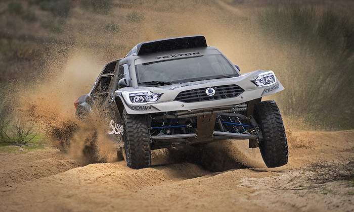 ssangyong-rexton-dkr-1.jpg