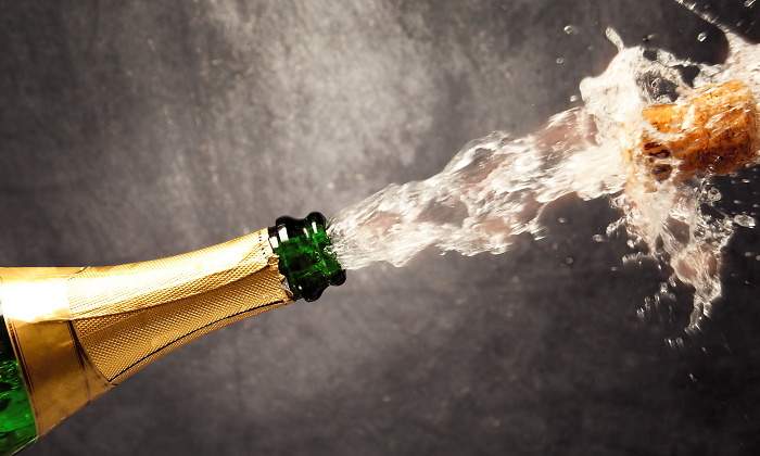 champagne-dreamstime.jpg
