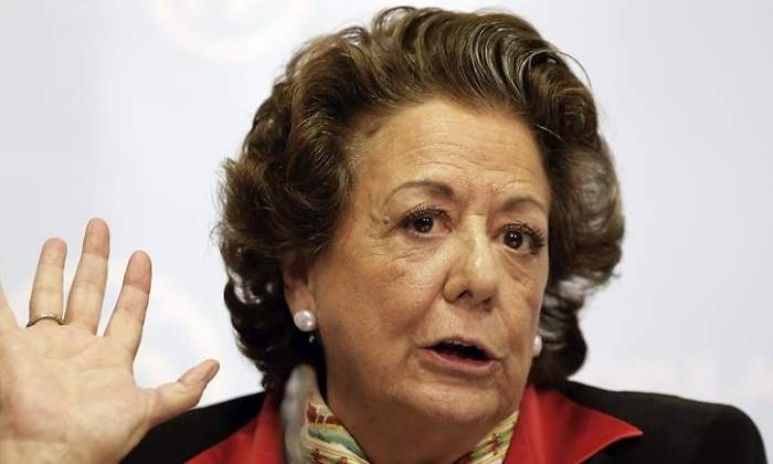 rita-barbera-mano-efe.jpg