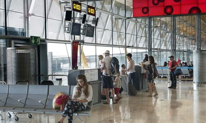 barajas-aeropuerto-espera.jpg