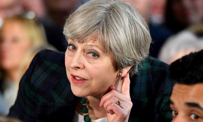 may-escucha-reuters.jpg