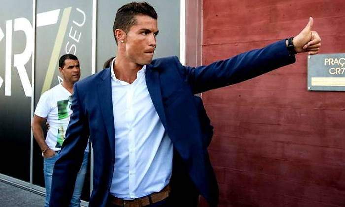 cristiano-ronaldo-hotel-manchester-770.jpg