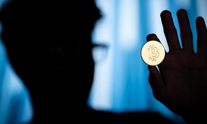 criptomonedas-bitcoin-persona-silueta-escoger-poner-atencion-criptos-getty-770x420.jpg