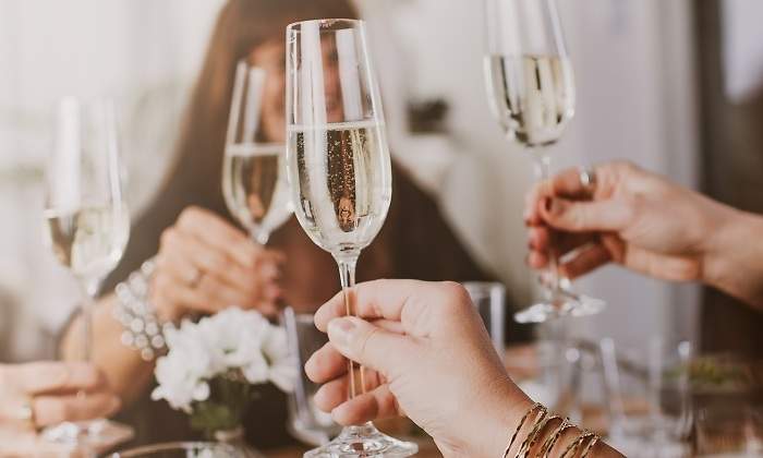 cava-copas-brindis.jpg