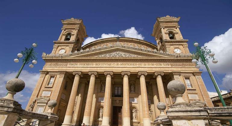 Basílica de Mosta