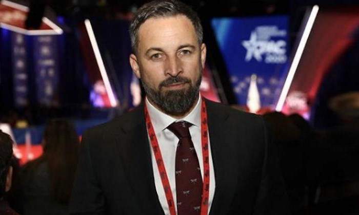 santiago-abascal-fake770.jpg