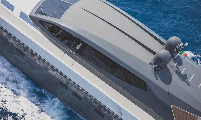 770x420-yate-lujo-attitude.jpg
