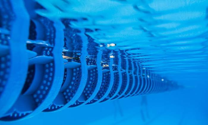 agua-piscina-fluidra-770x420.jpg