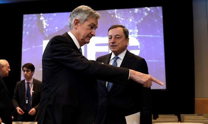 powell-draghi-dedo.jpg