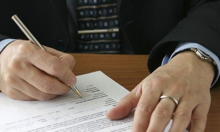 contrato-credito-hipoteca-prestamo-getty.jpg