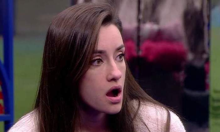 adara-descuido-ghvip.jpg