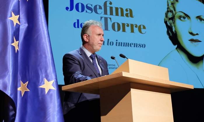 El presidente de Canarias ngel Vctor Torres en un acto sobre Josefina de la Torre