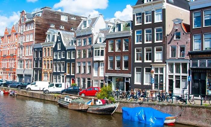 amsterdam-barcos-bicis.jpg