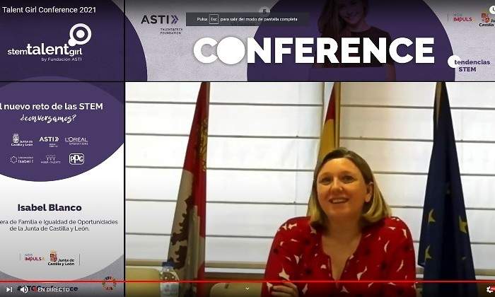 Clausura-4-STG-conference.jpg