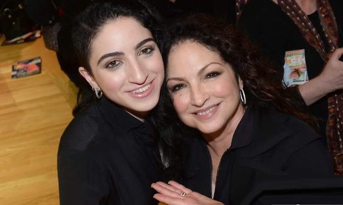 gloria-hija-lesbiana770.jpg