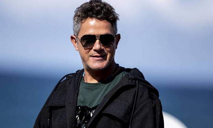 alejandro-sanz-foto-acompanada-abenia-770.jpg
