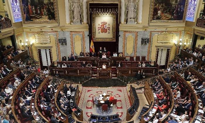 cinco-exministros-psoe-manifiesto-770x420-efe.jpg