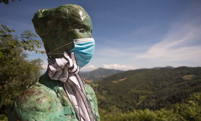 coronavirus-camino-santiago-mascarilla-ep.jpg
