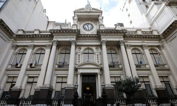 Banco-Central-de-Argentina-en-Buenos-Aires-Reuters.jpg