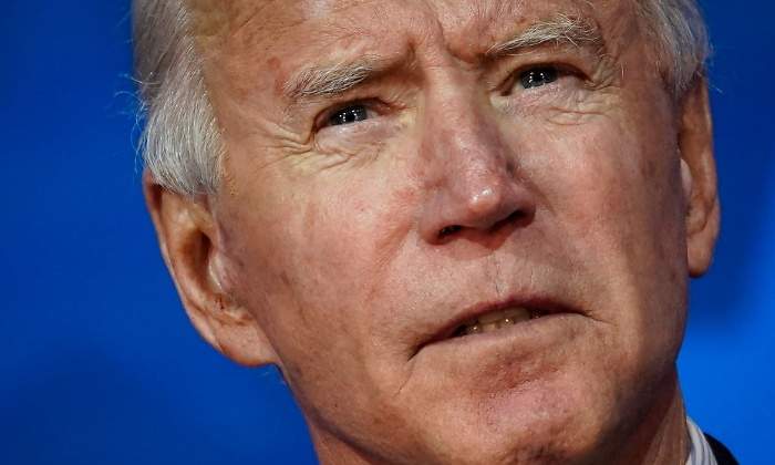 joe-biden-eeuu-fondo-azul-de-cerca-getty-770x420.jpg