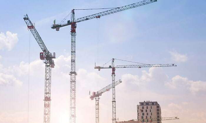 gruas-cielo-getty.jpg