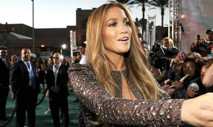 jenniferlopez-fan770.jpg