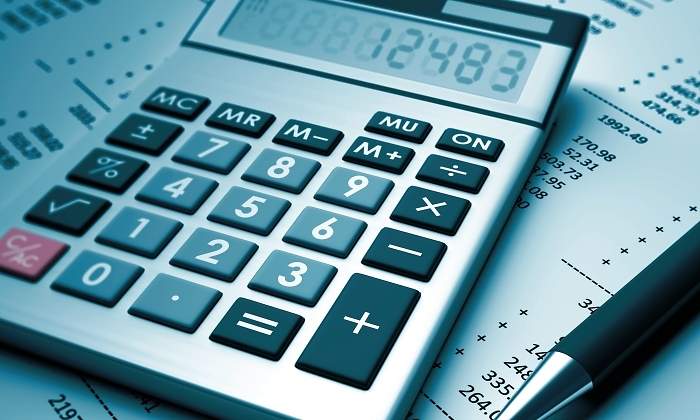 impuestos-calculadora-factura-cuentas-ee.jpg