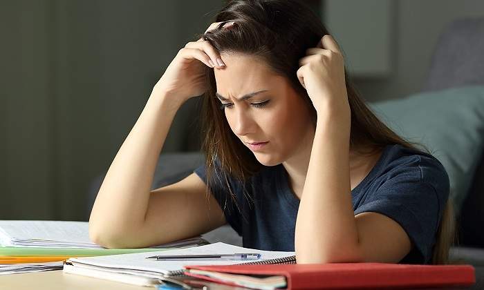 chica-estudiando-libros-iStock.jpg