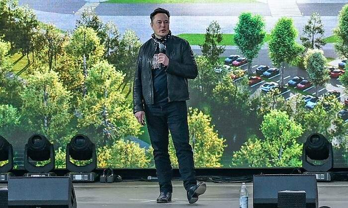 musk-elon-pie-getty.jpg