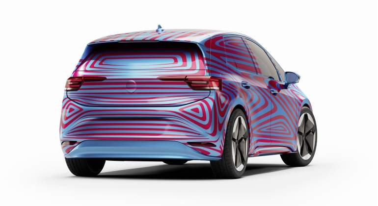 El futuro modelo eléctrico de Volkswagen, el ID3, camuflado.