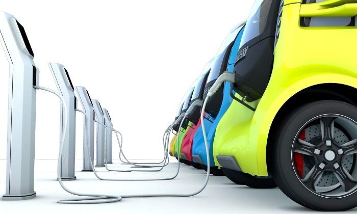 coche-electrico-cargando.jpg