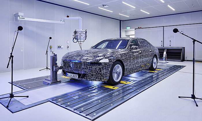 BMW_I7_01.jpg