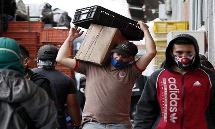 El-Salario-Minimo-no-cubre-la-canasta-basica-Foto-EFE.jpg