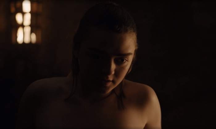 arya-juego-escena.jpg
